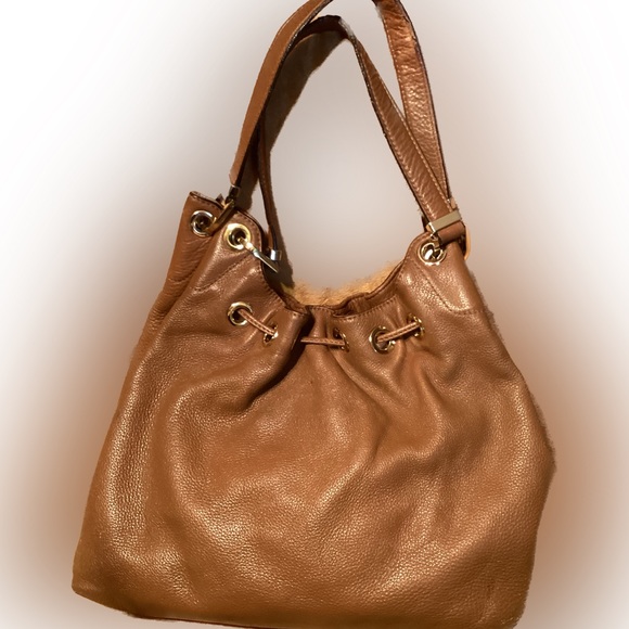 Michael Kors Pebbled Leather Drawstring Tassel Camden Hobo Shoulder Handbag - Picture 4 of 16